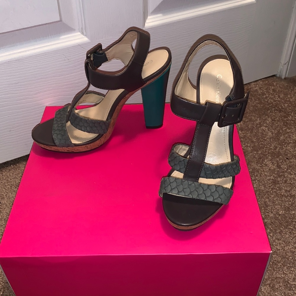 Calvin Klein Heels TWO TONE